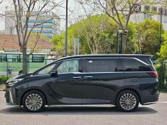 Lexus LM 500h Six-Seat Premium Edition - ფოტო 2