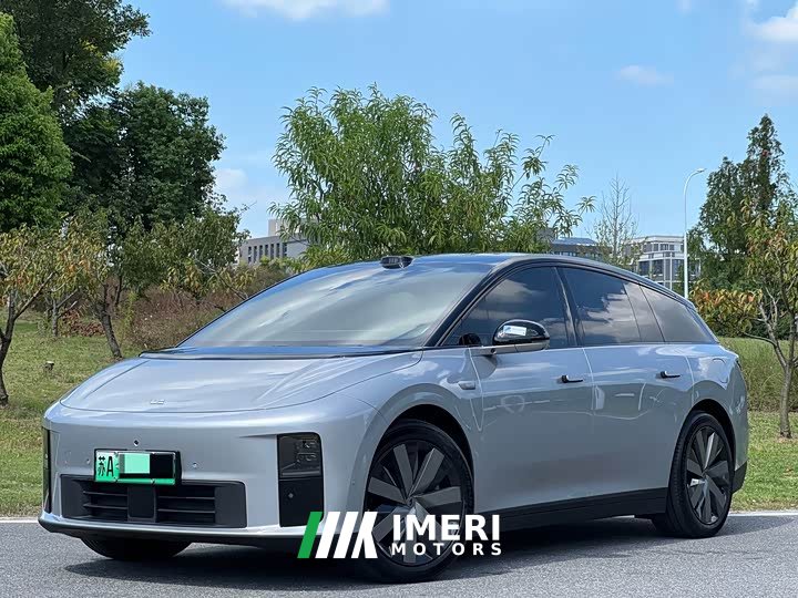 Li Auto i6 Four-Wheel Drive Standard Edition - ავტომობილი ჩინეთიდან