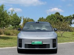 Li Auto i6 Four-Wheel Drive Standard Edition - ფოტო 2
