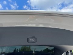 Li Auto i6 Four-Wheel Drive Standard Edition - ფოტო 9