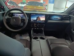 Leapmotor C01 Rear-Wheel Drive Ultra-Long Range Edition - ფოტო 9