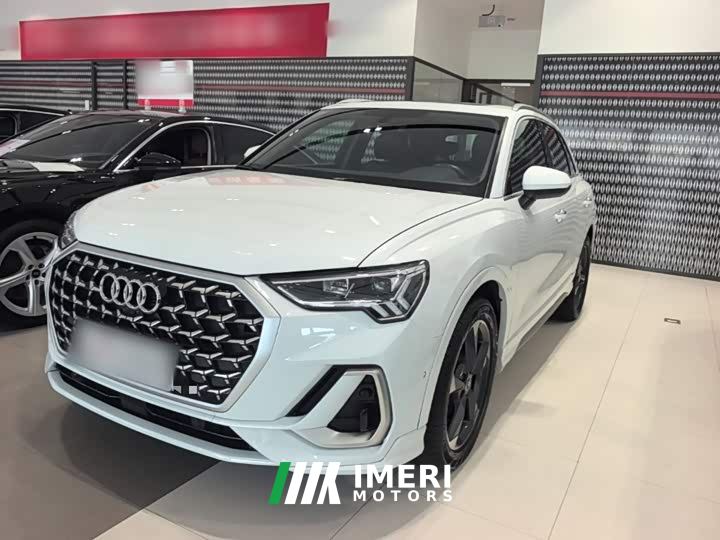 Audi Q3 35 TFSI Fashion Dynamic