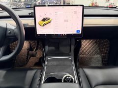 Tesla Model Y Rear-Wheel Drive - ფოტო 9