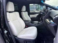 Lexus LM 2020 300h Four-Seat Royal Edition - ფოტო 10