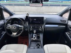 Lexus LM 2020 300h Four-Seat Royal Edition - ფოტო 6