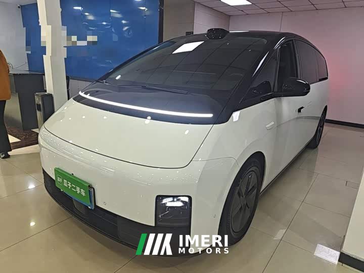 Li Auto Li Xiang MEGA Ultra - ავტომობილი ჩინეთიდან