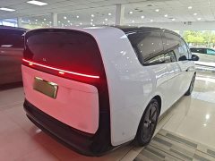 Li Auto Li Xiang MEGA Ultra - ფოტო 6
