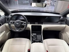 Li Auto ONE Extended Range 6-Seater - ფოტო 4