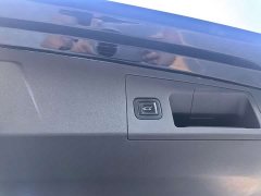 Cadillac XT5 2.0T FWD Luxury - ფოტო 9