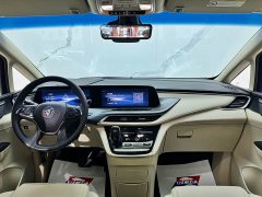 Buick GL8 ES Luxe Enjoyment Edition - ფოტო 9