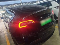 Tesla Model Y Standard Range RWD - ფოტო 4