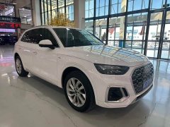 Audi Q5L 40 TFSI Luxury Dynamic - ფოტო 3