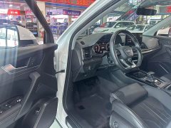 Audi Q5L 40 TFSI Luxury Dynamic - ფოტო 4