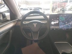 Tesla Model Y Standard Range RWD - ფოტო 10