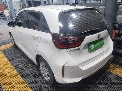 Honda Fit 1.5L CVT Trend Edition - ფოტო 4