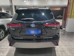 Toyota Highlander Hybrid 2.5L AWD Premium 7-Seater - ფოტო 5