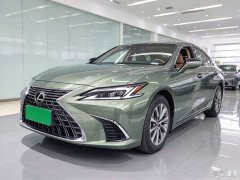 Lexus ES 200 Premium Edition - ფოტო 1