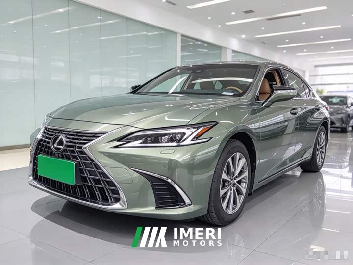 Lexus ES 200 Premium Edition