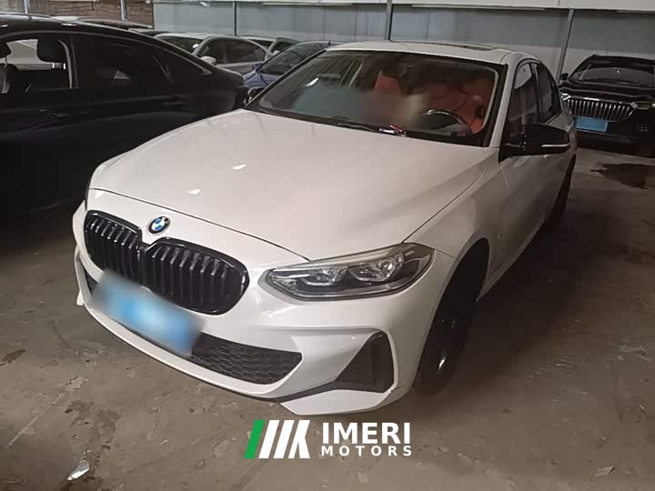 BMW 1 Series 125i M Sport Night Edition - автомобиль из Китая