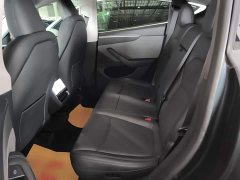 Tesla Model Y Rear-Wheel Drive - ფოტო 16