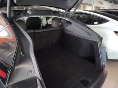 Tesla Model Y Rear-Wheel Drive - ფოტო 18