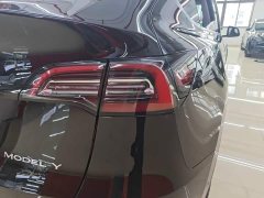 Tesla Model Y Standard Range RWD - ფოტო 7