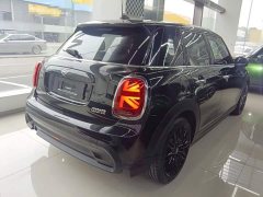 BMW MINI Facelift 1.5T COOPER Classic 5-Door - ფოტო 6