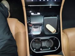 Li Auto ONE Extended Range 6-Seater - ფოტო 13