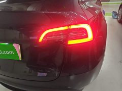 Tesla Model Y Long Range All-Wheel Drive - ფოტო 7