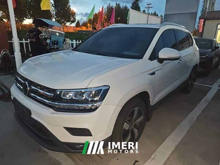 Volkswagen Touareg 280TSI FWD Comfort Edition - ავტომობილი ჩინეთიდან