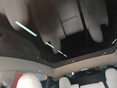 Tesla Model Y Rear-Wheel Drive - ფოტო 17