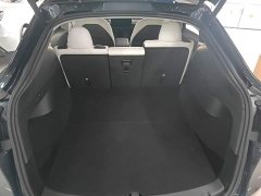 Tesla Model Y Rear-Wheel Drive - ფოტო 18
