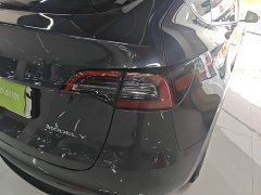 Tesla Model Y Rear-Wheel Drive - ფოტო 7