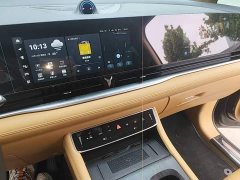 Voyah Dream PHEV Extended Range Luxury Edition - ფოტო 12