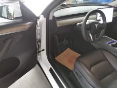 Tesla Model Y Long Range All-Wheel Drive 3D7 - ფოტო 15