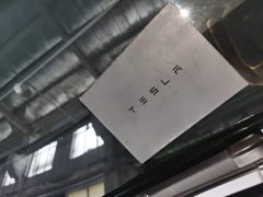 Tesla Model Y Long Range All-Wheel Drive 3D7 - ფოტო 8