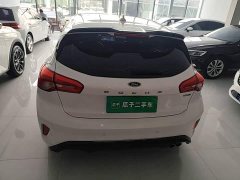Ford Focus Hatchback EcoBoost 180 Automatic Trend - ფოტო 5
