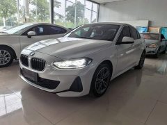 BMW 1 Series 120i M Sport - ფოტო 1