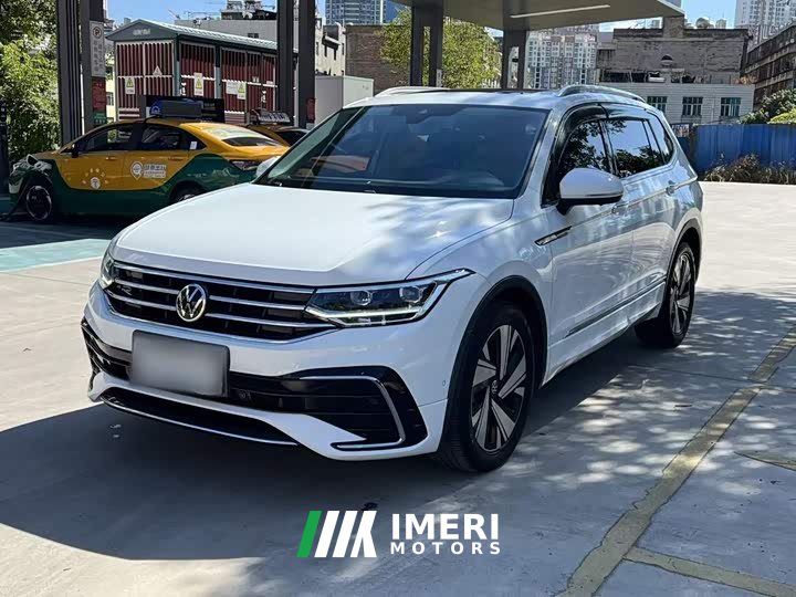 Volkswagen Tiguan L Facelift 330TSI Automatic FWD R-Line Comfort Edition