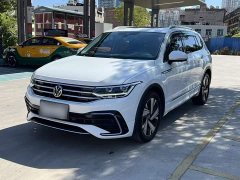 Volkswagen Tiguan L Facelift 330TSI Automatic FWD R-Line Comfort Edition - ფოტო 1