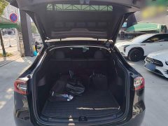 Tesla Model Y Long Range All-Wheel Drive - ფოტო 18