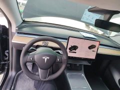 Tesla Model Y Long Range All-Wheel Drive - ფოტო 9