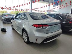 Toyota Corolla 1.8L CVT Luxury - ფოტო 4