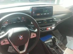 BMW 5 Series 530Li Premier Luxury Package - ფოტო 9