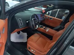 Li Auto L6 Max - ფოტო 15