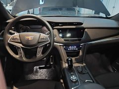 Cadillac XT5 2.0T AWD Luxury (Hummingbird Edition) - ფოტო 9