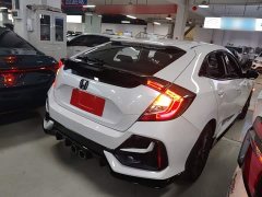 Honda Civic 2021 Hatchback 220 Turbo CVT Sharp Control - ფოტო 6
