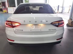 Skoda Octavia 1.5L Automatic Comfort Edition - ფოტო 5