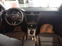Skoda Octavia 1.5L Automatic Comfort Edition - ფოტო 9