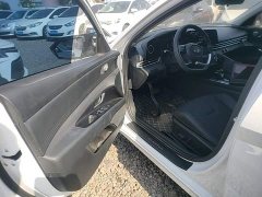 Hyundai Elantra 2023 1.5L CVT Luxury - ფოტო 15